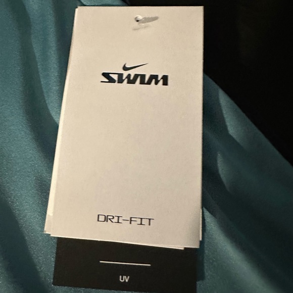 NIKE SWIM DRI-FIT SIZE S - P - CH - Picture 3 of 6